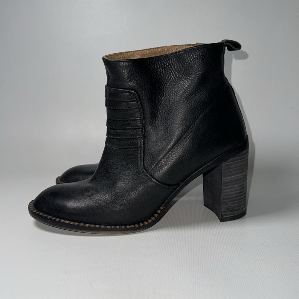 Free People Black Leather Ankle Boots - sz 39